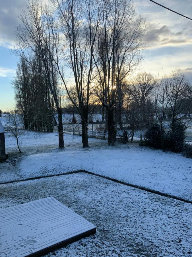 Welcoming And Peaceful Bed And Breakfast Fougerolles-du-Plessis Luaran gambar