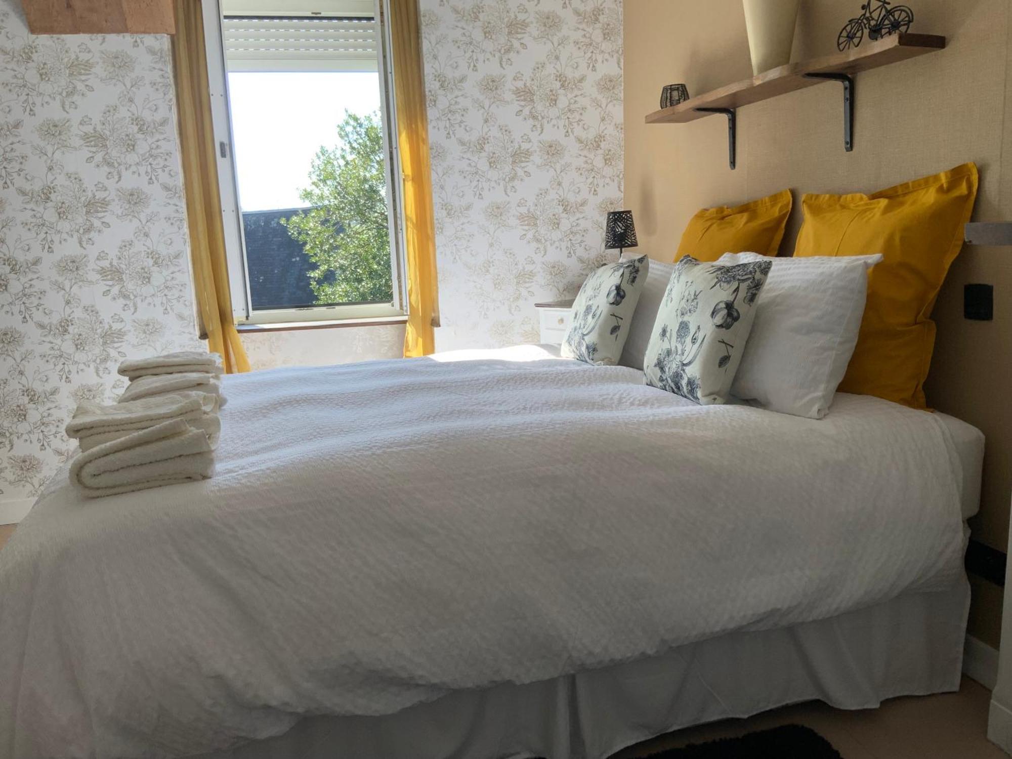 Welcoming And Peaceful Bed And Breakfast Fougerolles-du-Plessis Luaran gambar