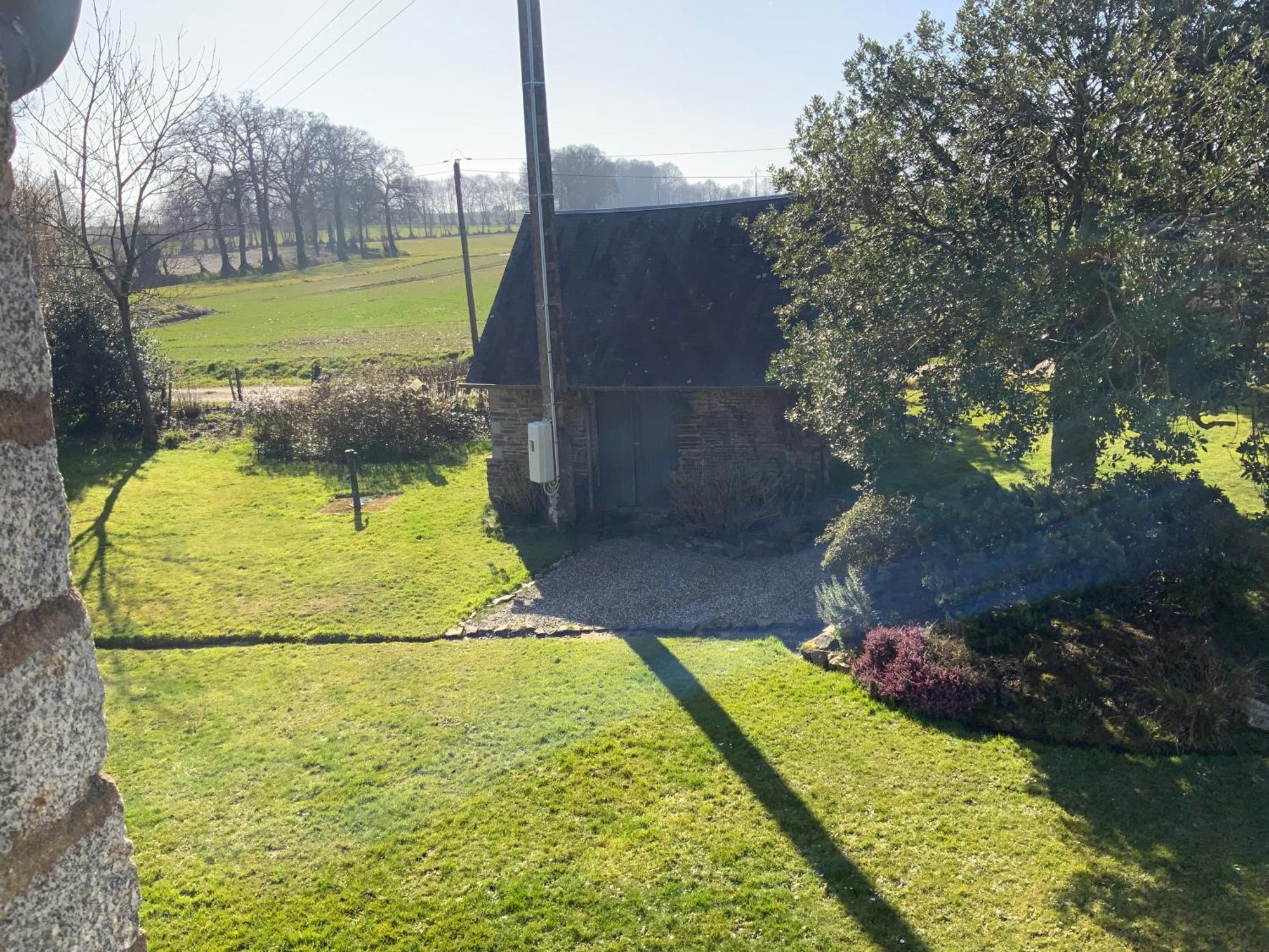 Welcoming And Peaceful Bed And Breakfast Fougerolles-du-Plessis Luaran gambar